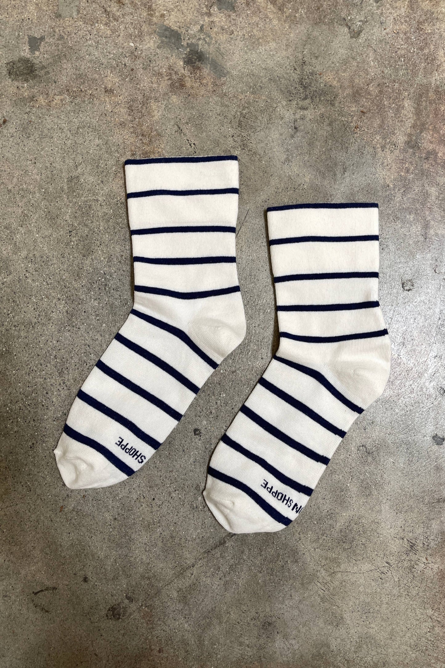 Wally Socks: Candy Cane - The Crowd Went Wild