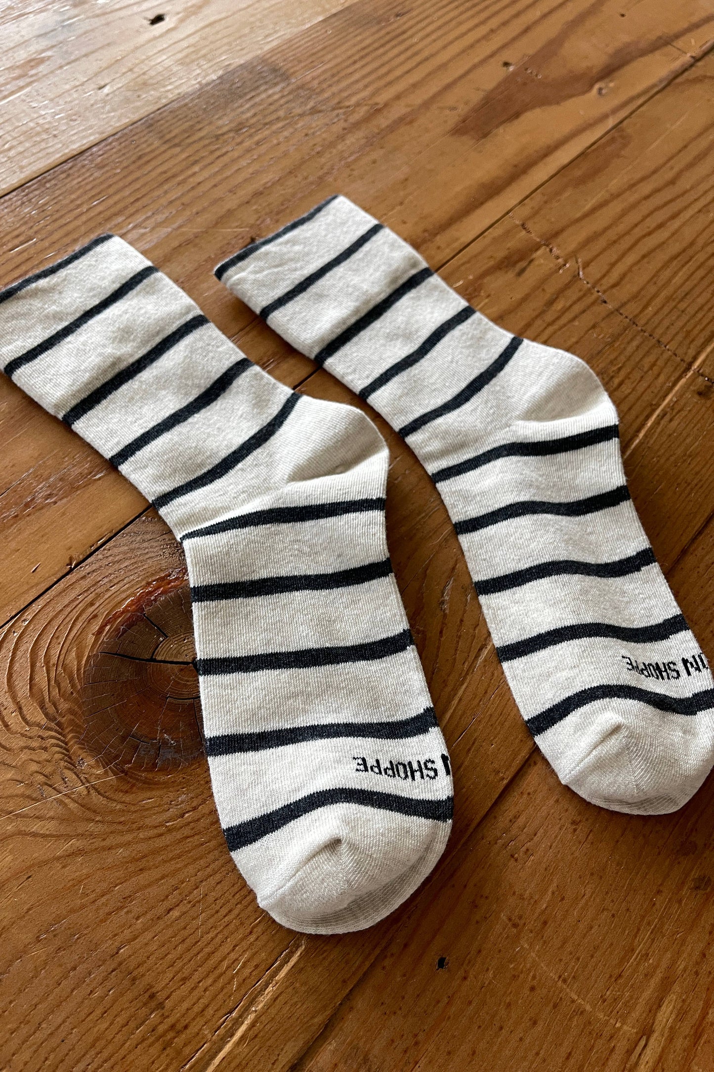 Wally Socks: Candy Cane - The Crowd Went Wild