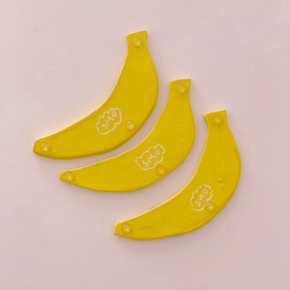 Ceramic Banana Trinket Dish - The Crowd Went Wild