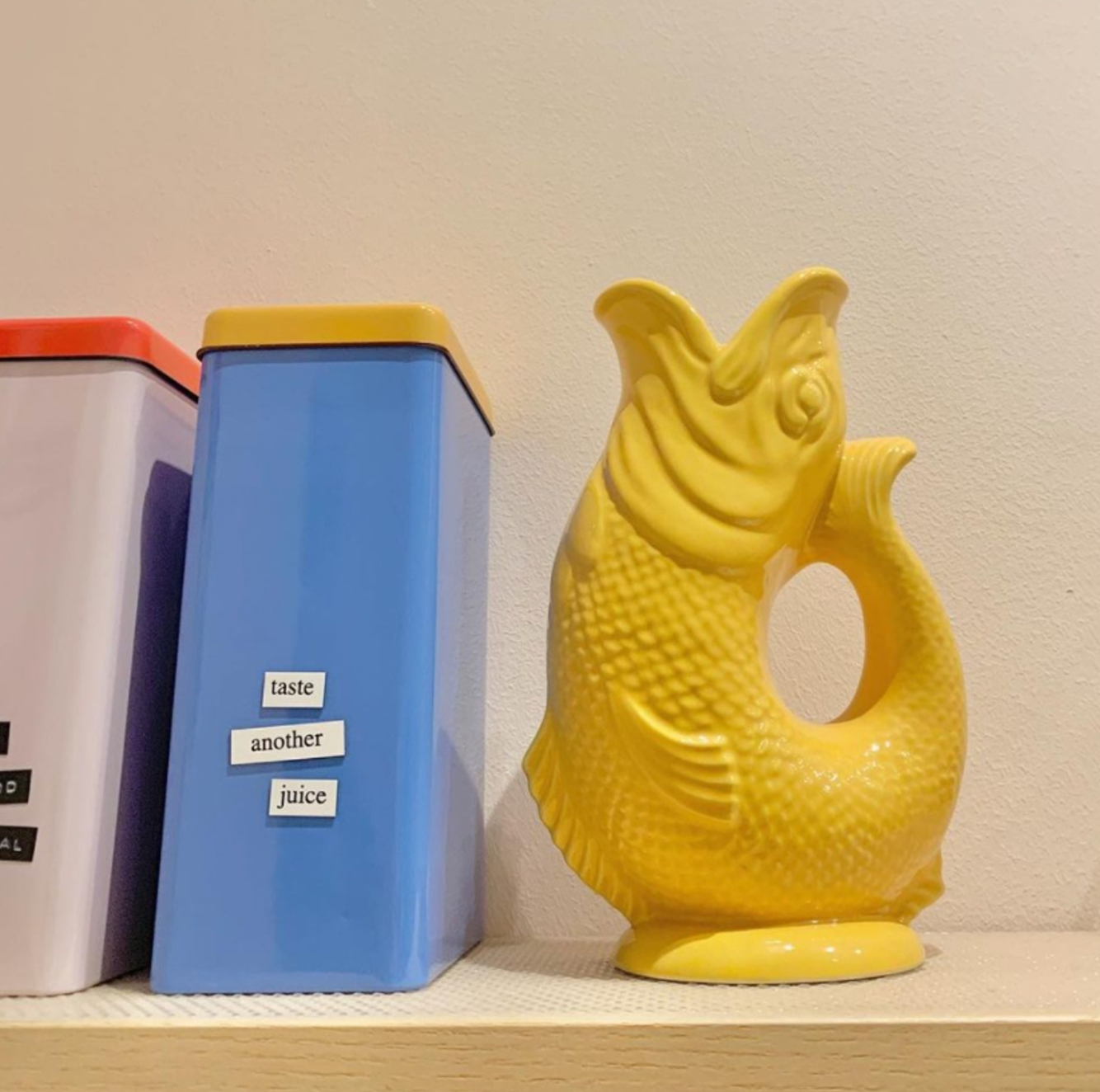 Gluggle Jug - Yellow - The Crowd Went Wild