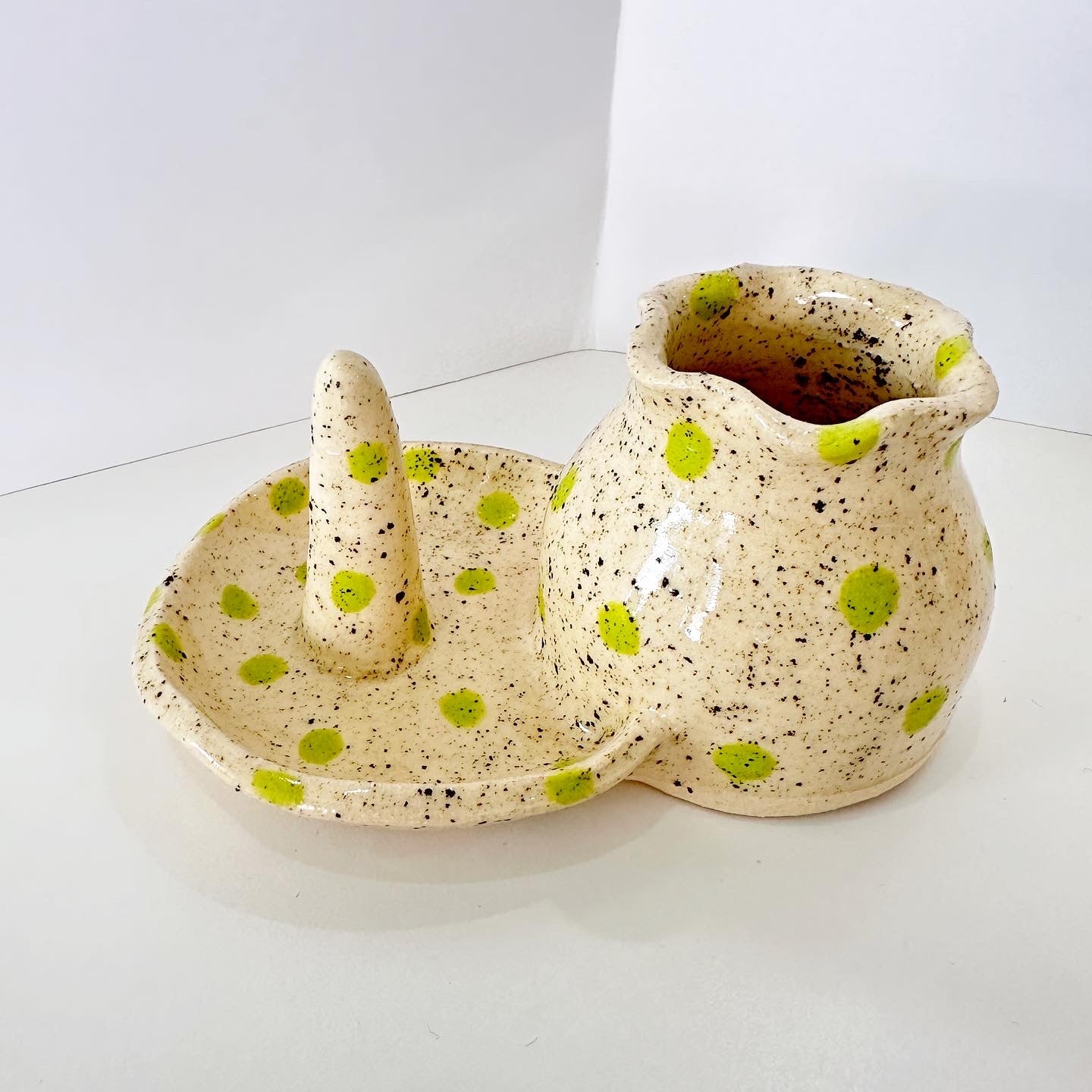 Green Dot Vase & Ring Holder - The Crowd Went Wild