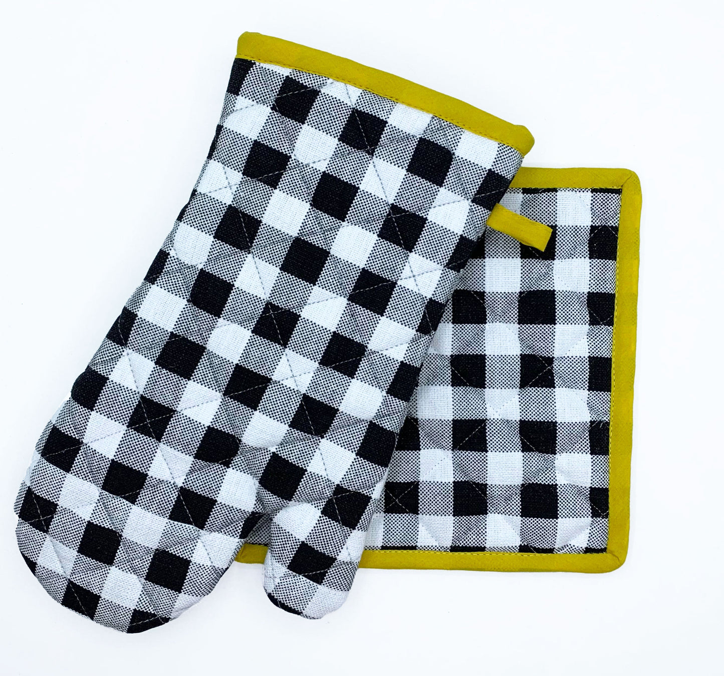 Buffalo Check - Oven Mitt & Pot Holder Set - The Crowd Went Wild