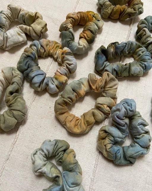 Zero Waste Scrunchies - The Crowd Went Wild