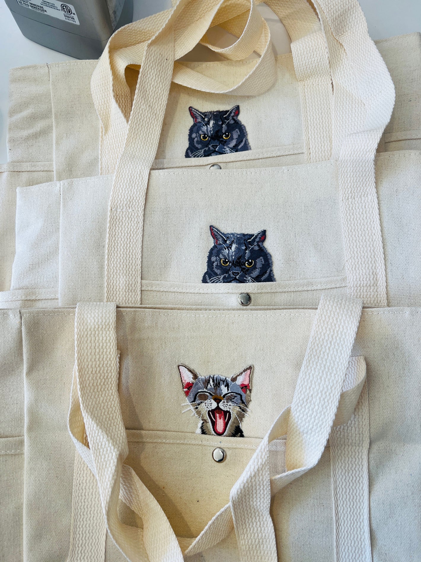 The cat patch tote by The Crowd Went Wild