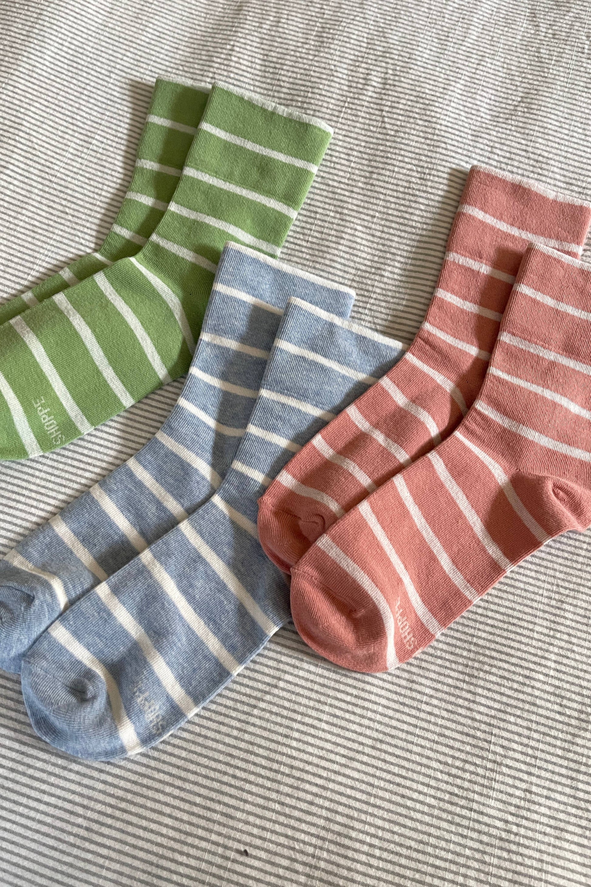 Wally Socks: Candy Cane - The Crowd Went Wild