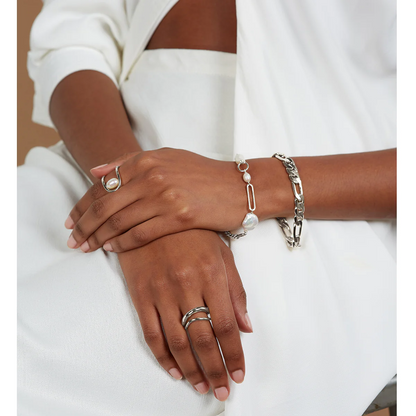 Pearl Swerve Ring - Silver - The Crowd Went Wild