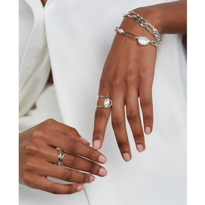 Pearl Swerve Ring - Silver - The Crowd Went Wild