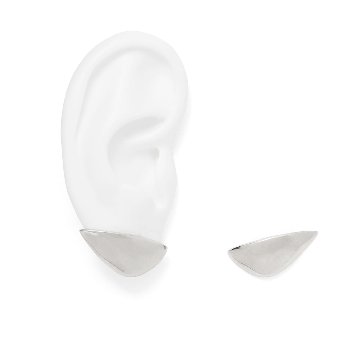 Lobe Earrings in Silver - The Crowd Went Wild