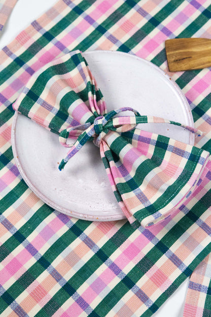 Lola Plaid Dinner Napkin - Set of 4 - The Crowd Went Wild