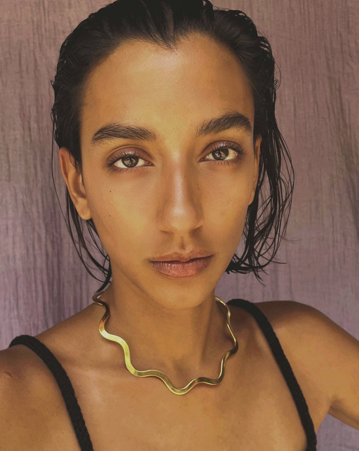 Gold Squiggle Pearl Necklace - The Crowd Went Wild