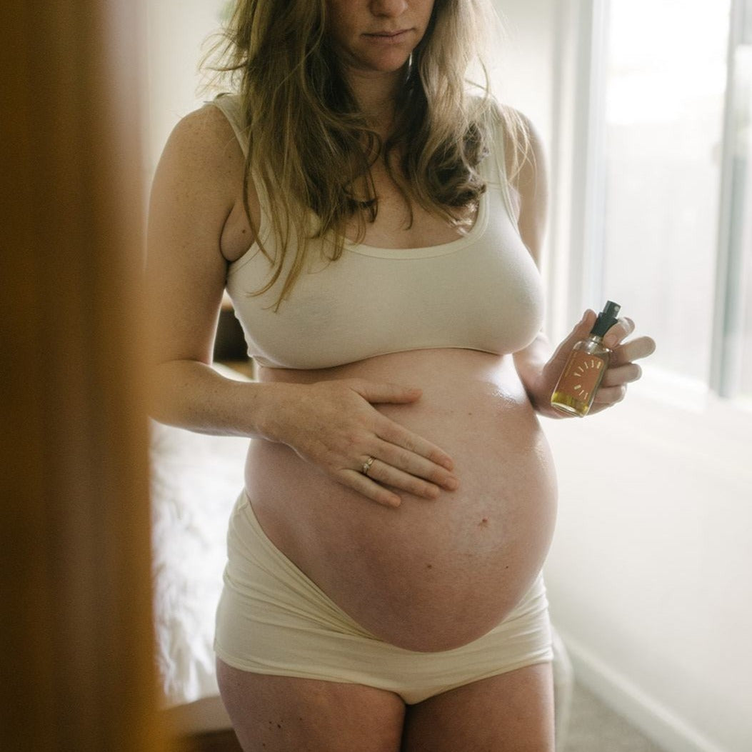 Pregnant Belly Oil - The Crowd Went Wild